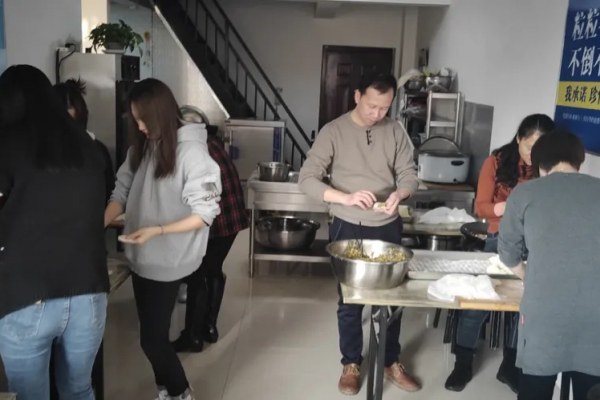 “迎冬送?！溩游幕ㄔO(shè)”活動(dòng)